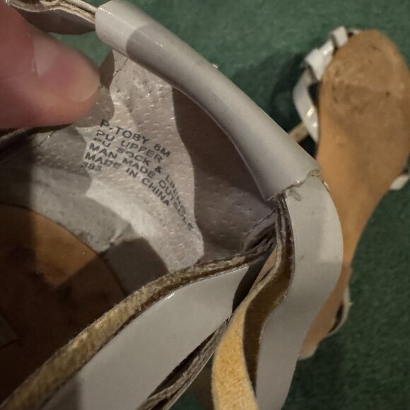 Steve Madden Gray Patent Leather Flats – Strappy Sandal Style Sz 8 - Picture 4 of 4